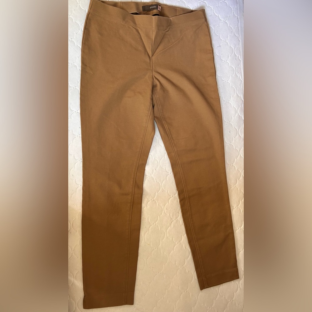 Crosby Tan Chinos with Elegant Wide-Leg Design